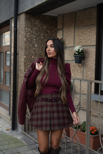 Saia-calção bordeaux c/ cinto incorporado