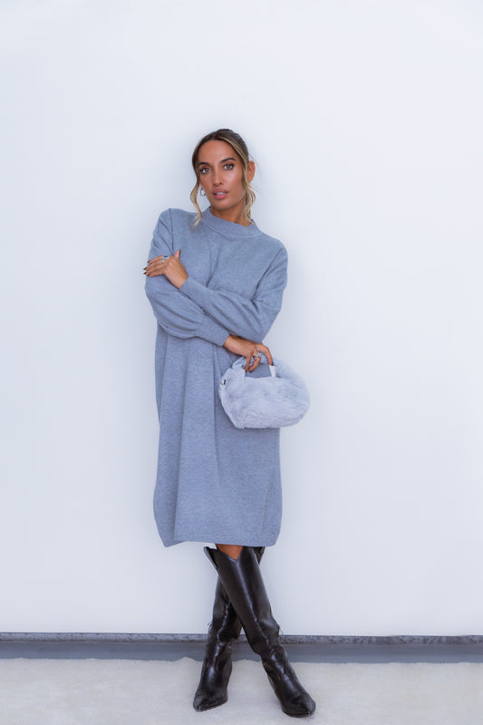 Vestido malha + carteira de pêlo - cinza