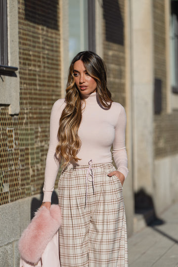 Camisola básica de gola alta - rosa bebé