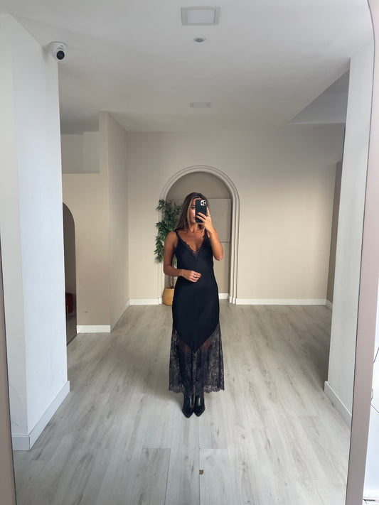 Vestido seda c/ renda - preto