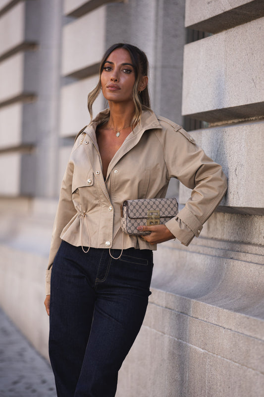 Gabardine curta bege