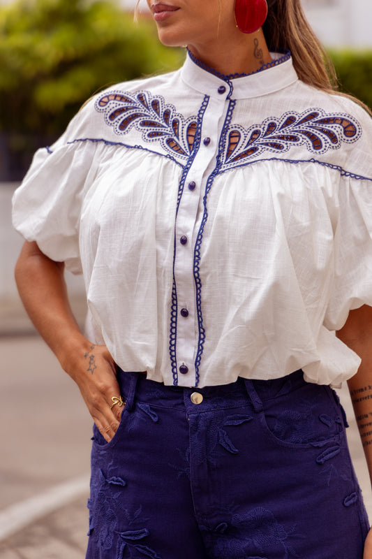 Blusa Manga balão c/bordado