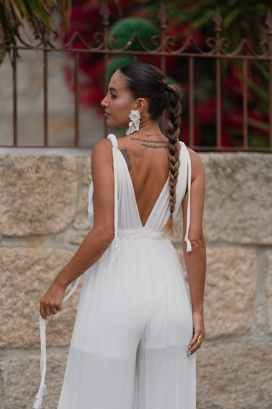 Jumpsuit c/ racha lateral - branco