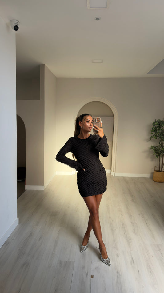 Vestido texturado preto