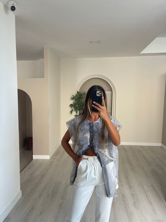 Blusa tons cinza
