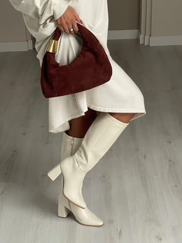 Bota cano alto pérola