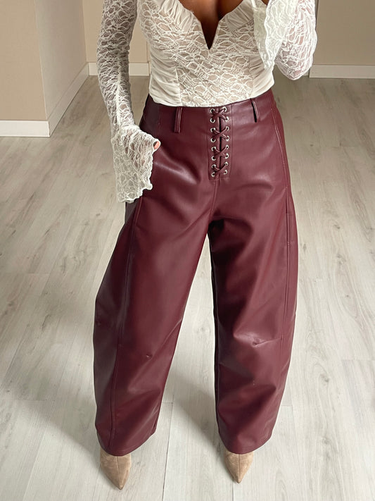 Calça wide leg ecopele - Bordeux