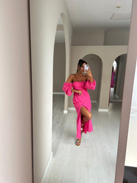 Vestido em bordado inglês fuschia