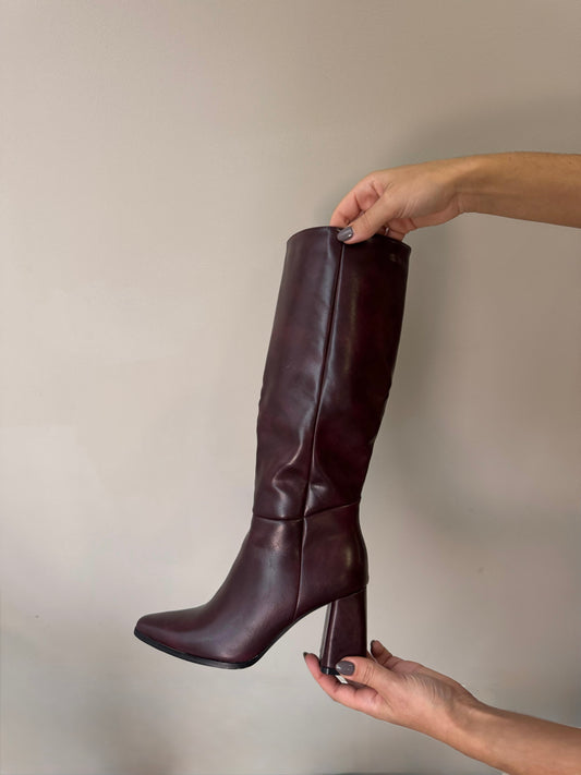 Bota Burgundy