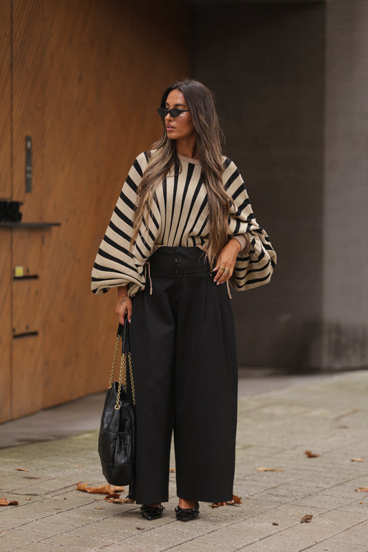 Calça Sarja c/ tachas - Preto