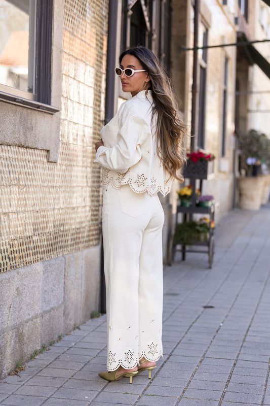 Conjunto bege bordado