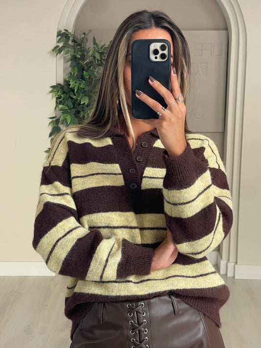 Camisola castanha c/ listas amarelas