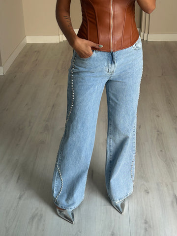 Calça de ganga c/ tachas de lado