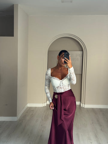 body off shoulder c/renda - branco