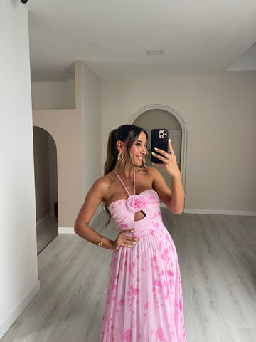 Vestido Rosa c/ flor no decote