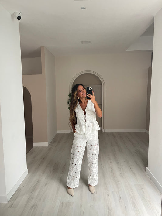 Conjunto Bordado Inglês - Branco