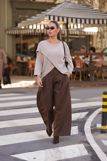 Calça Sarja c/ tachas - Castanho