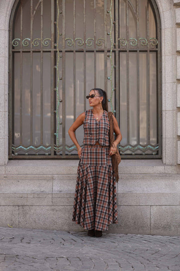 Conjunto Saia + Colete c/xadrez