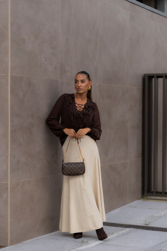 Blusa texturada c/ atilhos - castanha