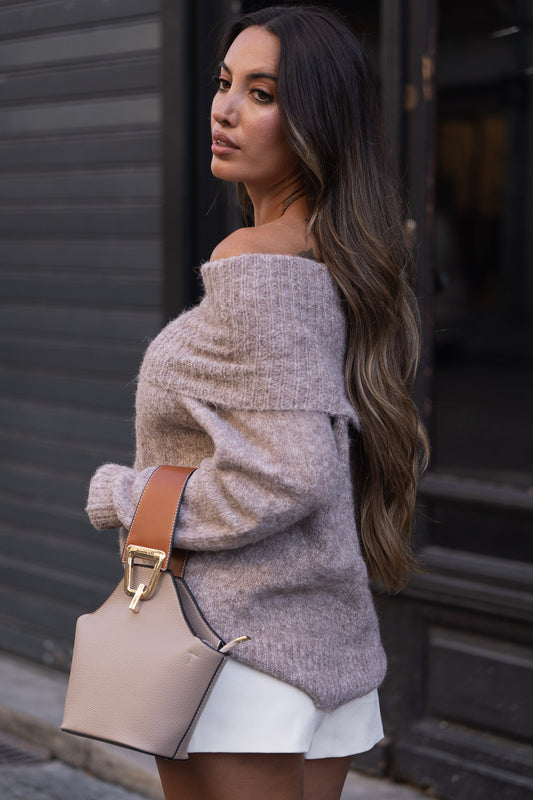 Camisola de lã off shoulder - taupe