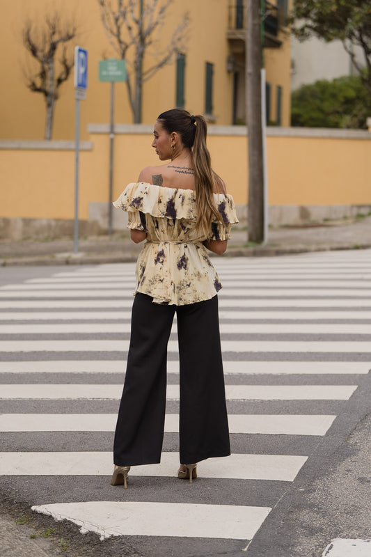 Blusa off shoulder malhada