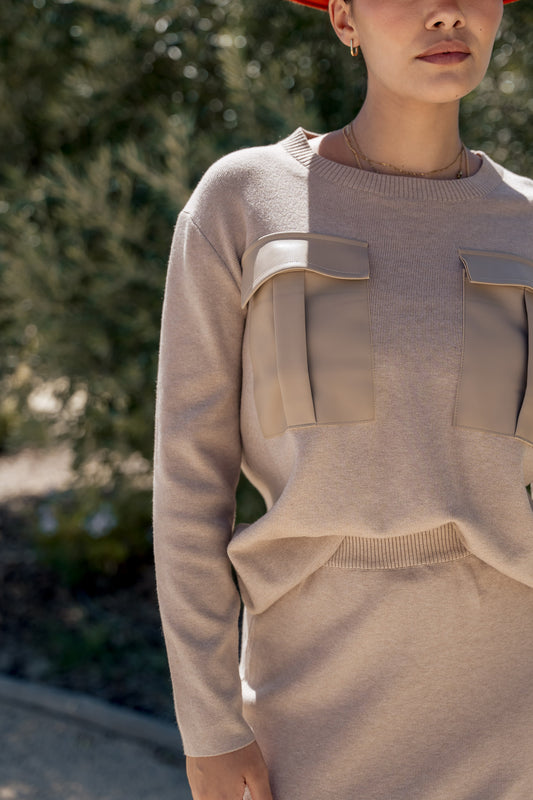 Conjunto saia + camisola com bolsos ecopele - camel