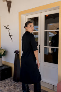 Vestido em malha c/ pormenor de bolso no braço - bege
