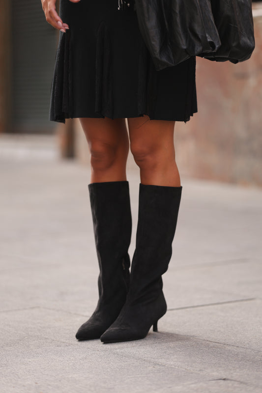 Bota cano alto - Preto