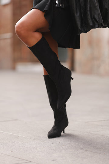 Bota cano alto - Preto