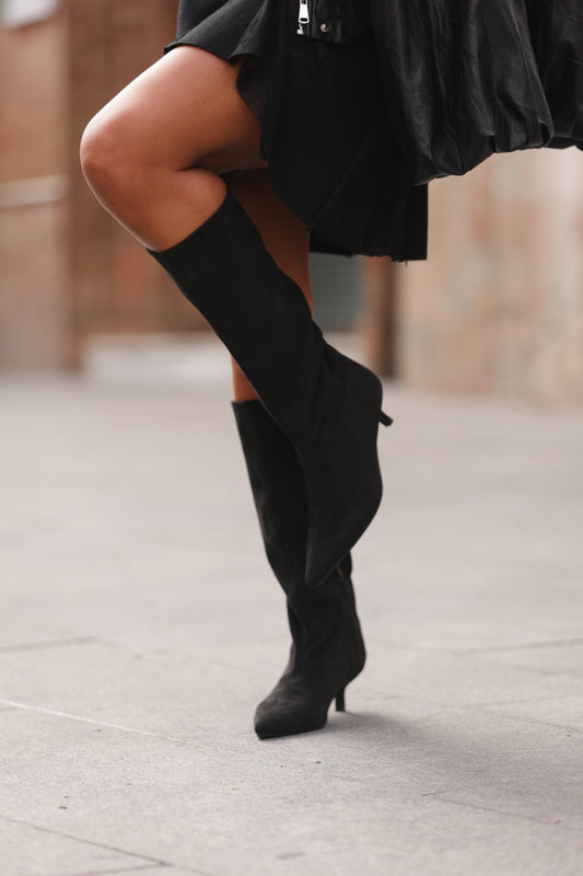 Bota cano alto - Preto
