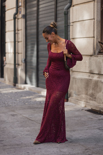 Vestido Renda c/ remate com folho - bordeux