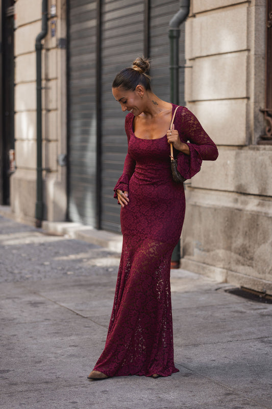 Vestido Renda c/ remate com folho - bordeux