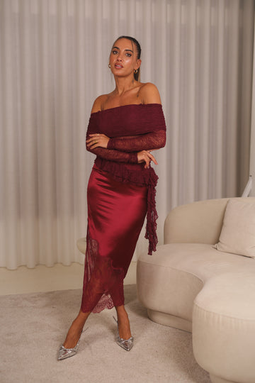 Saia cetim c/  renda - bordeux