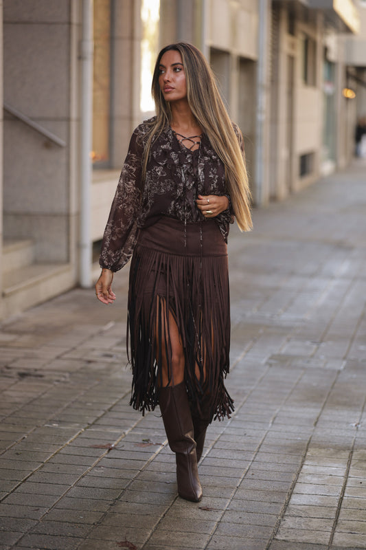 Blusa c/ atilhos castanha