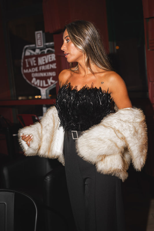 Jumpsuit c/ penas - Preto