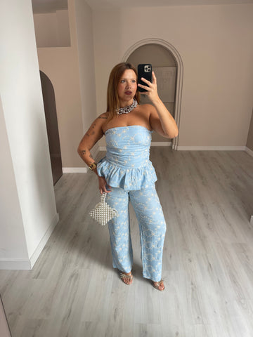 conjunto top + calça bordada - azul bebé